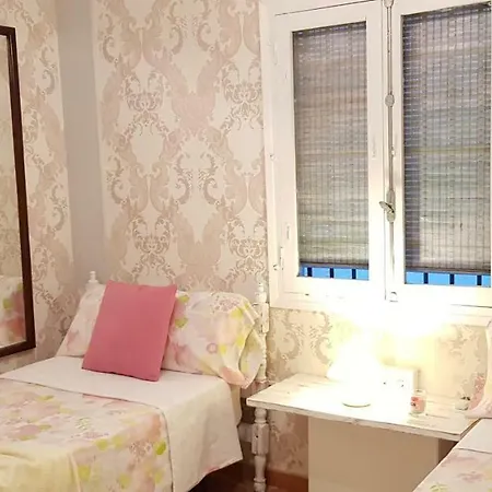 Calle Frailes, 7 2 Apartment